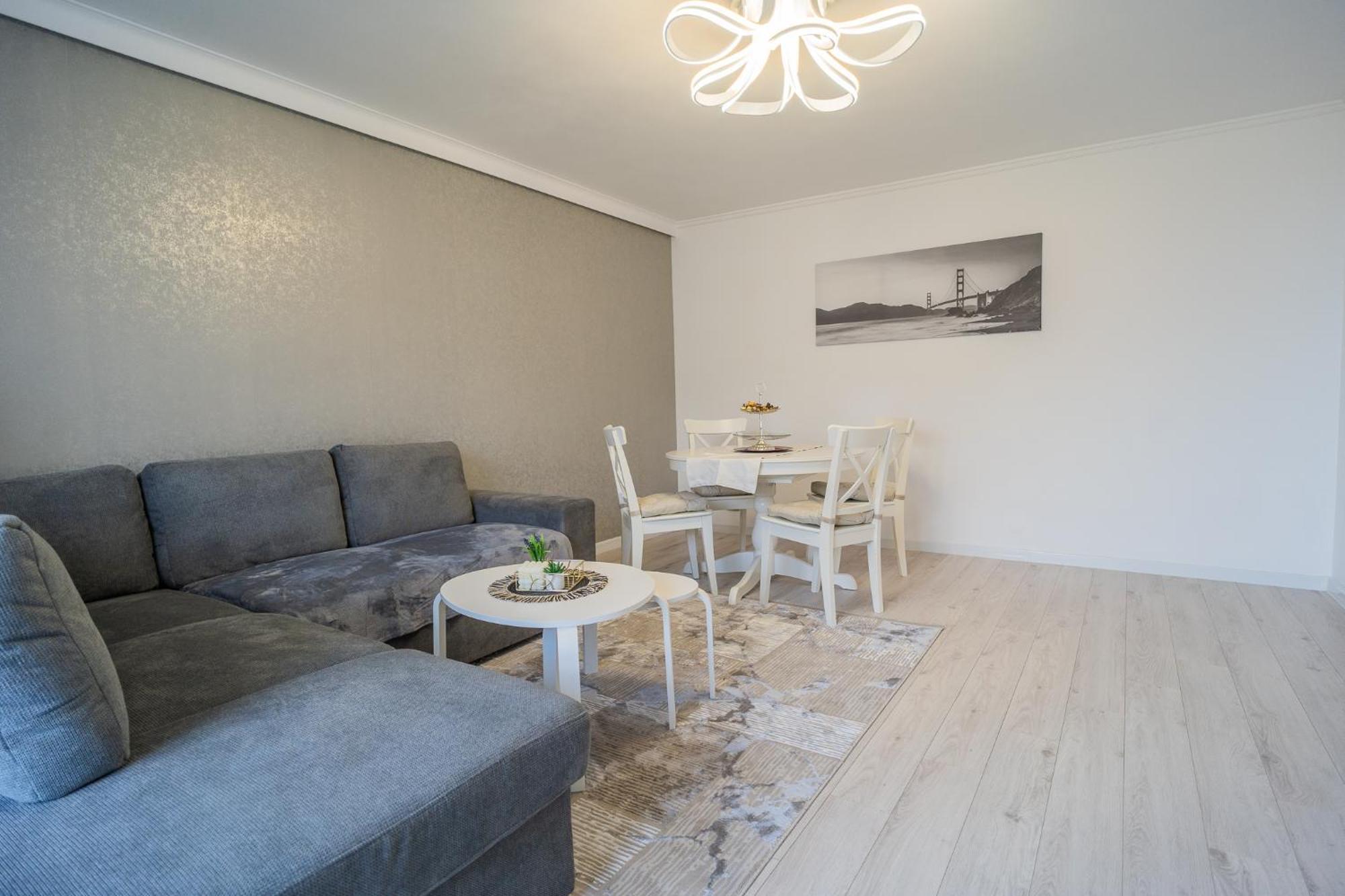부쿠레슈티 Luxury 2Br On Decebal Avenue 아파트 외부 사진