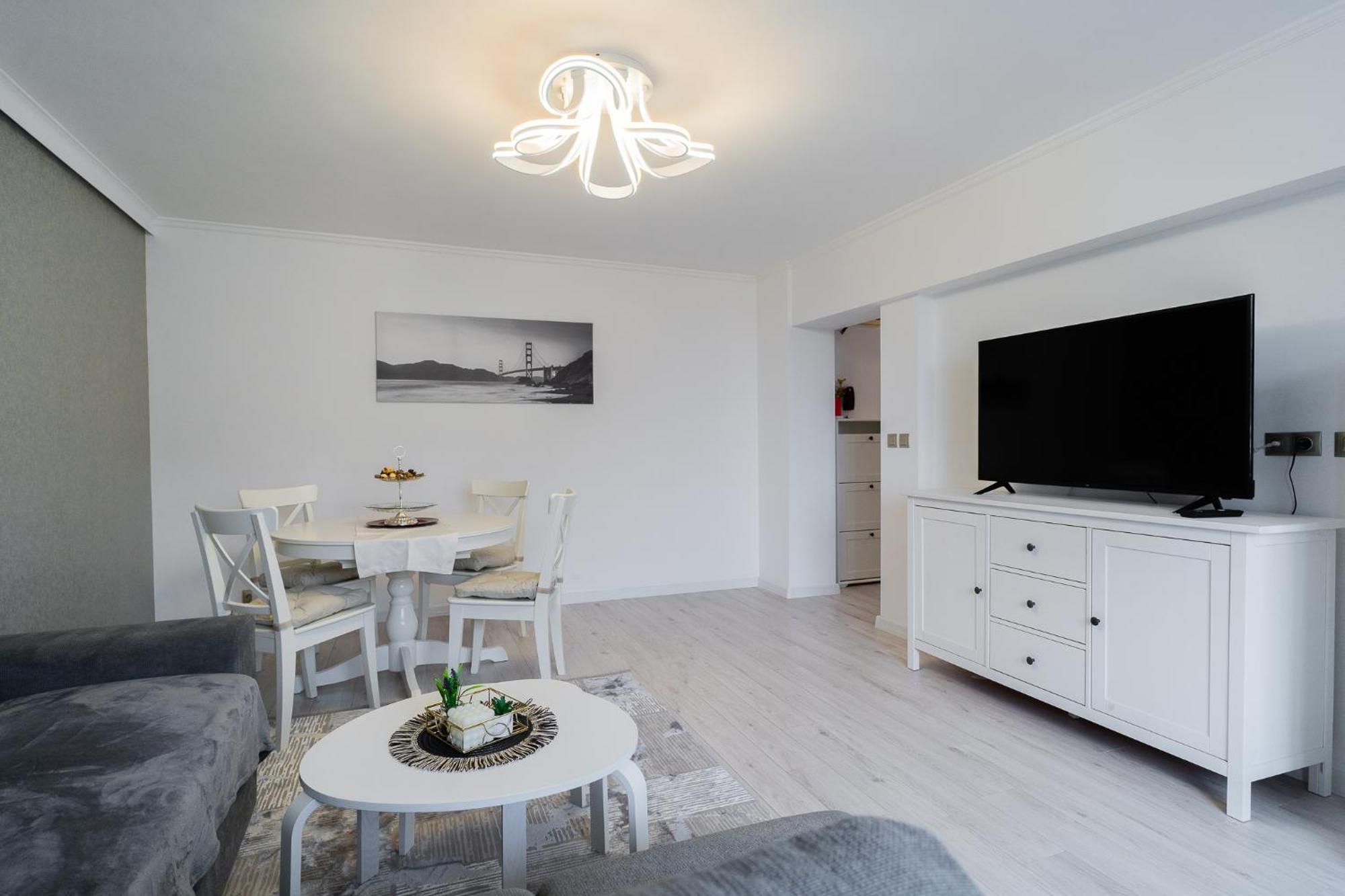 부쿠레슈티 Luxury 2Br On Decebal Avenue 아파트 외부 사진